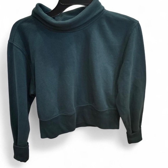 Abercrombie & Fitch Green Cropped Turtleneck Sweatshirt Oversized XS - Picture 5 of 6